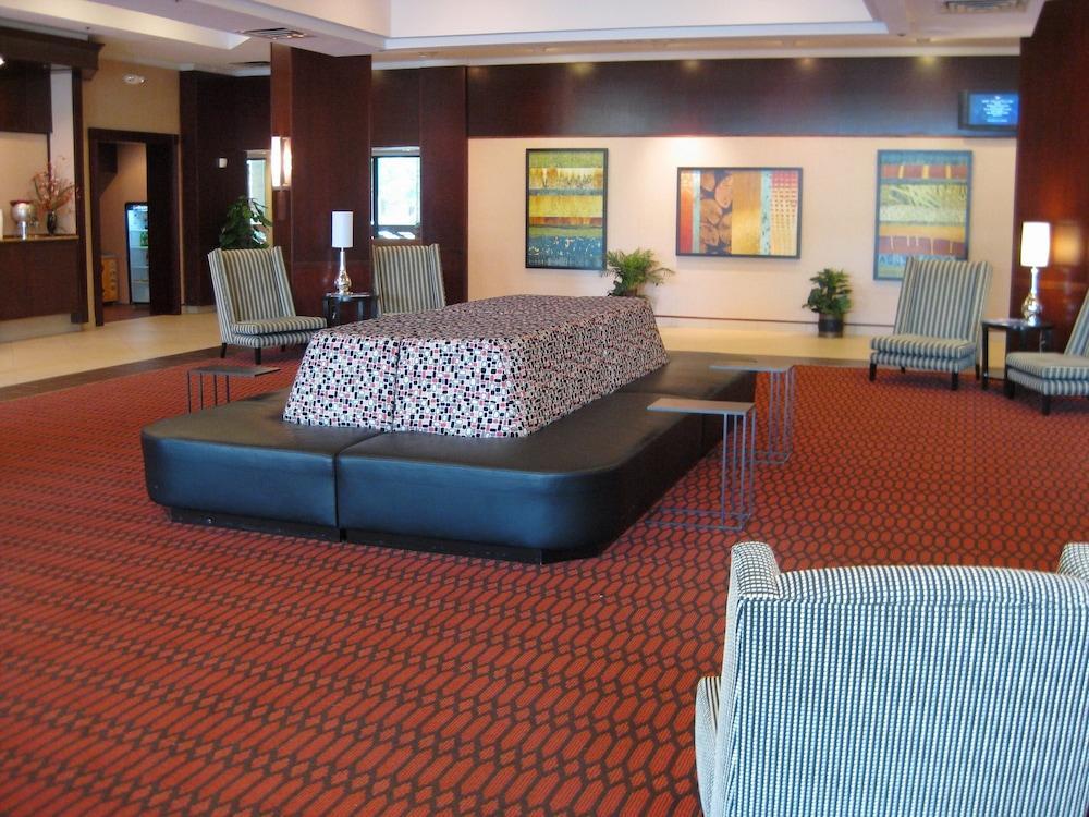 พลาซ่า แกรนด์ ราพิดส์ แอร์พอร์ต โฮเทล แอนด์ คอนเฟอเรนซ์ เซนเตอร์ Hotel Cascade ภายนอก รูปภาพ